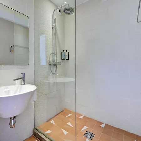 Bor Hotel 3*