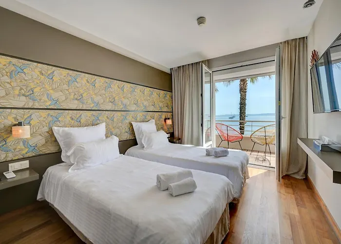 Bor Hotel