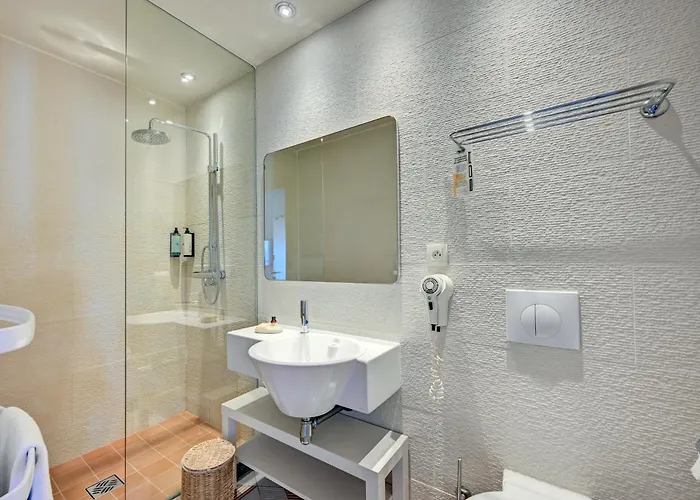 Hotel Bor 3*