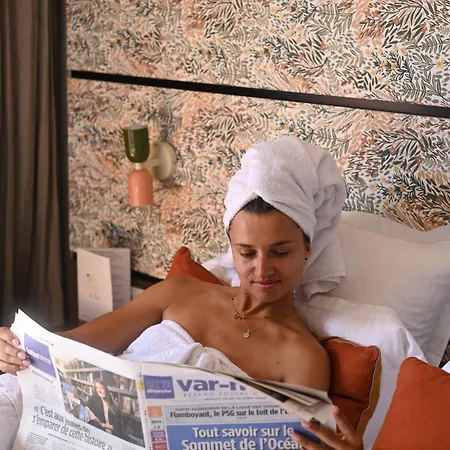 Bor Hotel