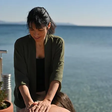 ホテル Bor イエール