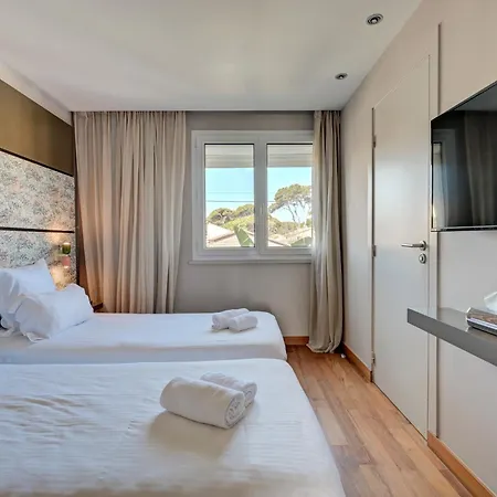 Bor Hotel